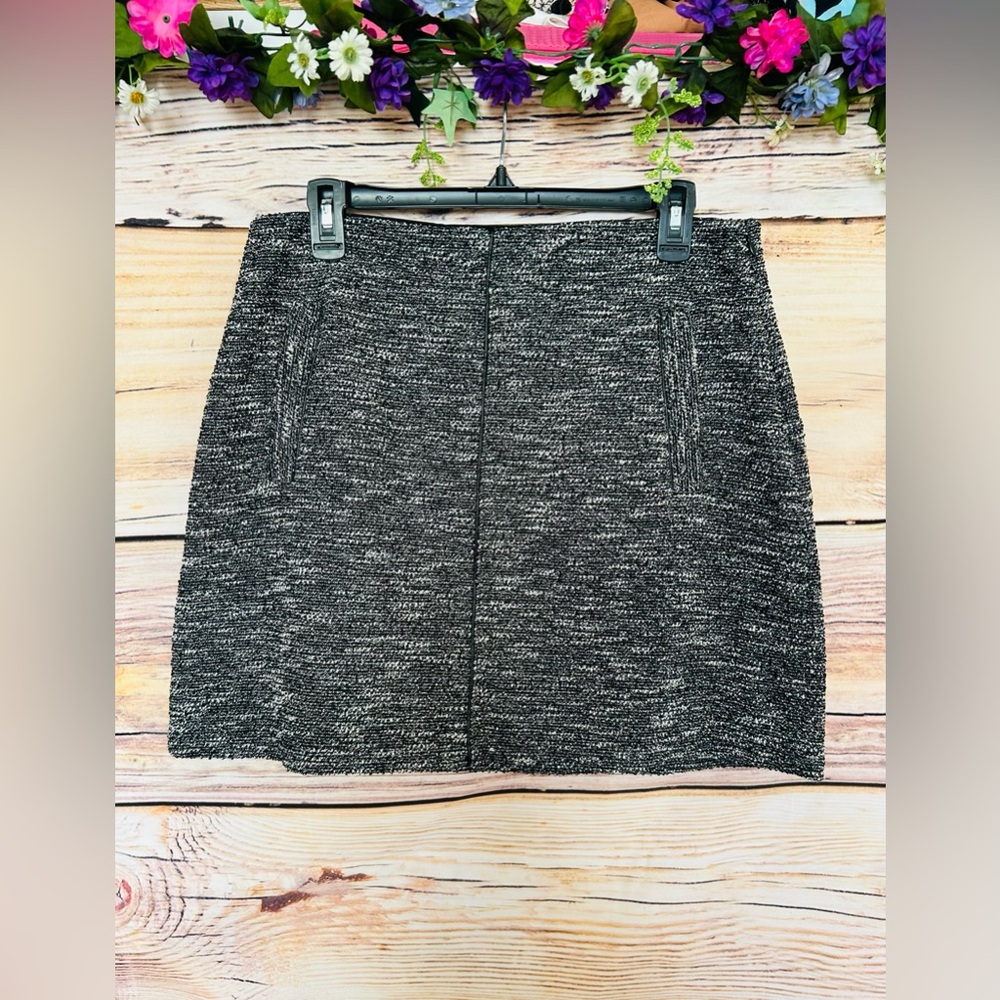 Banana Republic Women’s Black & White Textured Tweed Mini Skirt Size 8